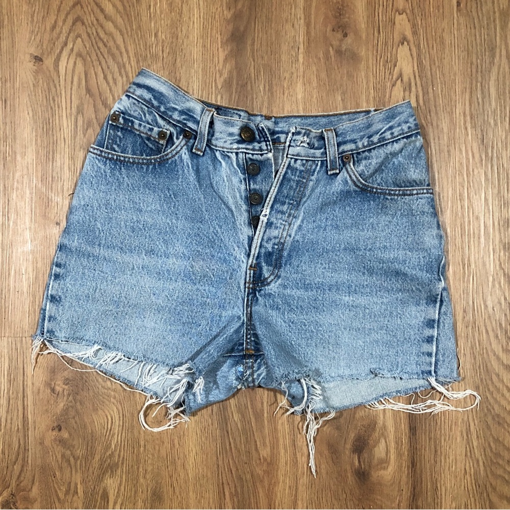 Vintage Levi’s 501 Jean Shorts
